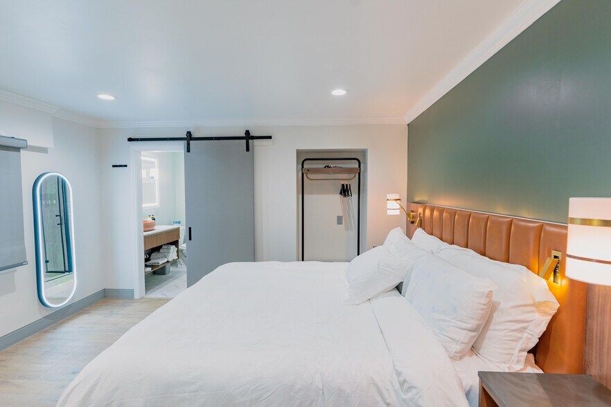 More Photos Of 1107 N Broadway, Santa Maria Hotel For Sale