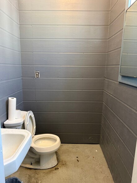 More Photos Of 501 9th Ave, San Mateo Service For Lease