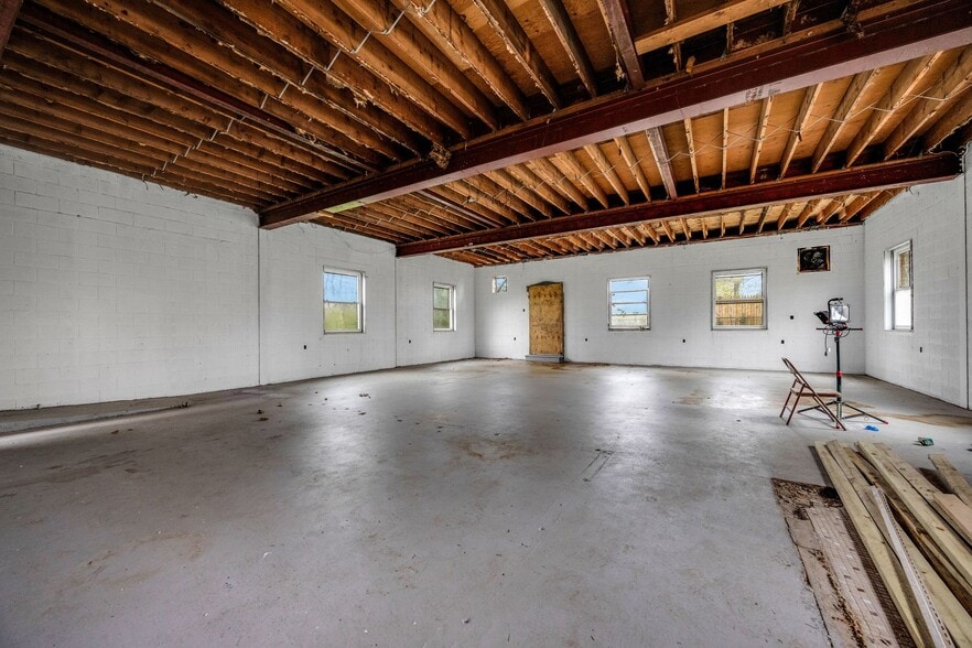 More Photos Of 640 N Broad St, Woodbury Police Fire Station For Sale