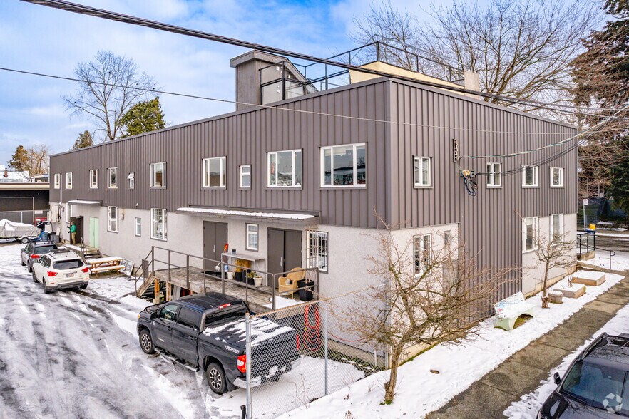 More Photos Of 1187 Odlum Dr, Vancouver Research And Development For Lease