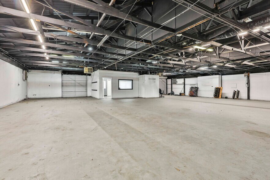 More Photos Of , Peachtree City Unknown For Sale