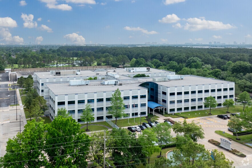More Photos Of 10777 Clay Rd, Houston Office For Lease