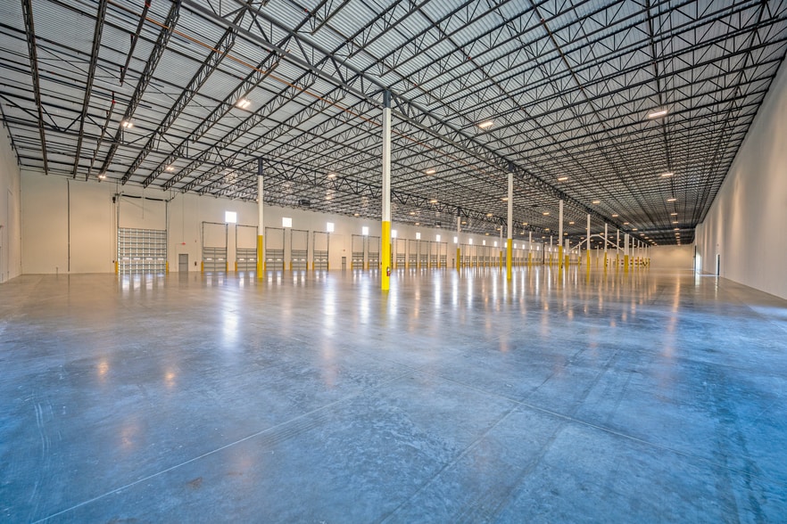 More Photos Of 14621 Kirby Dr, Pearland Unknown For Lease