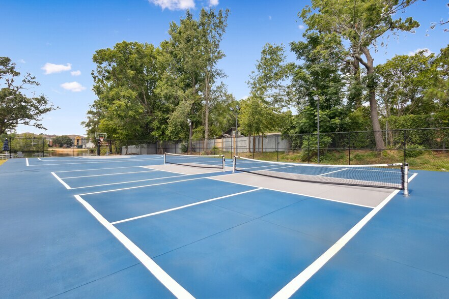 More Photos Of 710 Georgia Ave, Statesboro Apartments For Sale