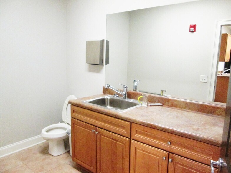 More Photos Of 5400 Laurel Springs Pky, Suwanee Office For Sale