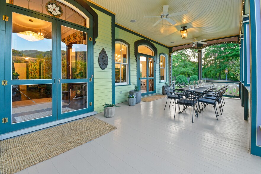 More Photos Of 204 Lawson St, Hot Springs Hotel For Sale