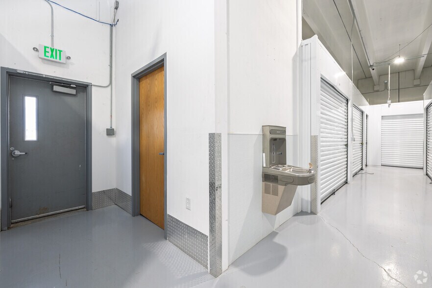 More Photos Of 6910 Bandley Dr, Fountain Industrial For Sale