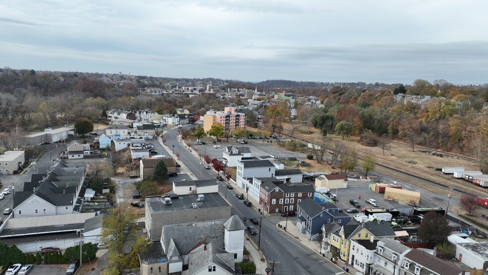 More Photos Of 309 S Main St, Phillipsburg Office For Sale
