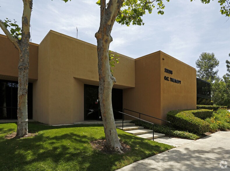 More Photos Of 23293 S Pointe Dr, Laguna Hills Medical For Lease
