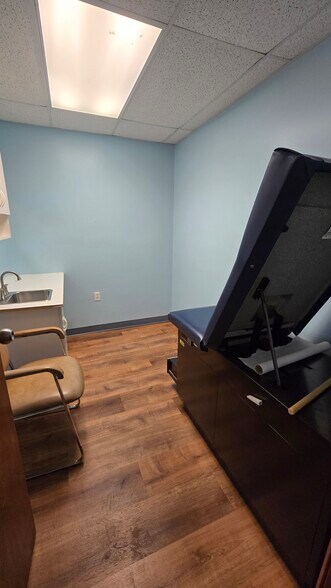 More Photos Of 12655 Seneca Rd, Irving Medical For Sale