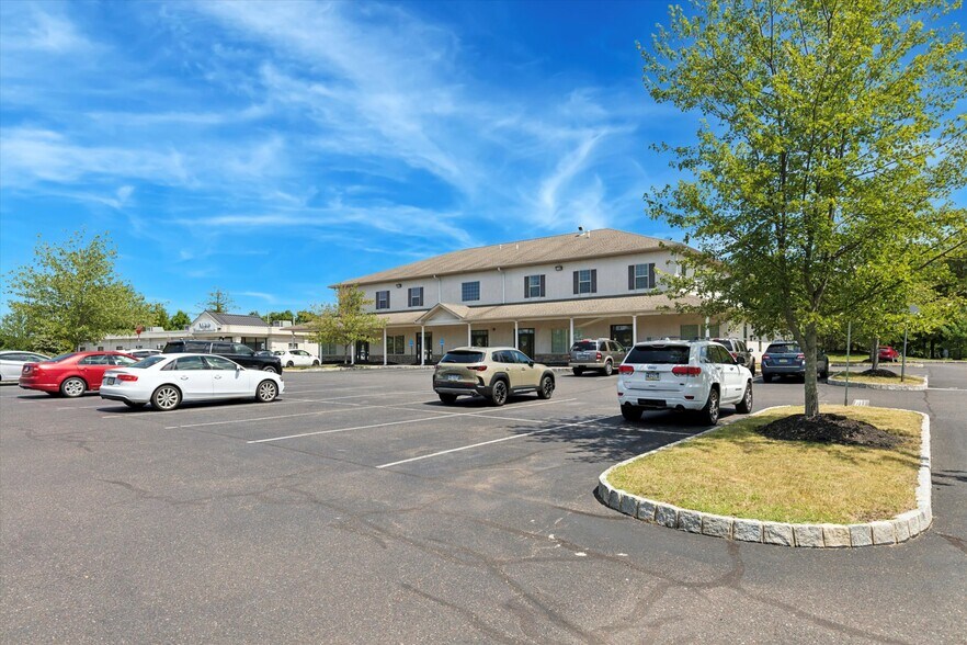 More Photos Of 1105 Bethlehem Pike, Sellersville Medical For Sale