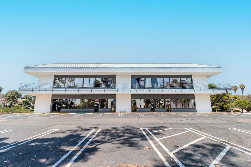 More Photos Of 161 Thunder Dr, Vista Medical For Lease