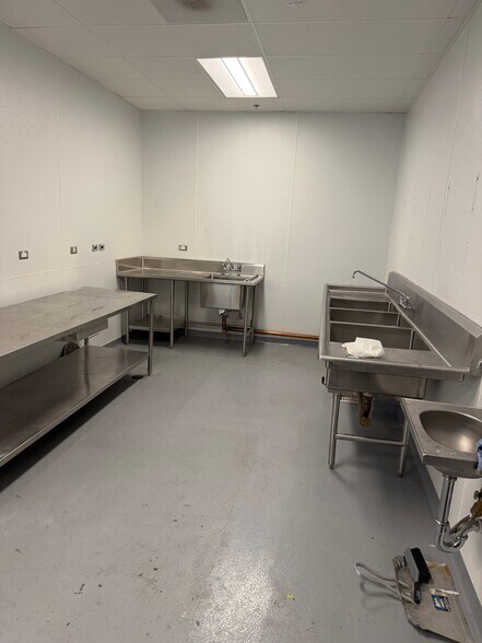 More Photos Of 920-930 3rd St, Napa Flex For Lease