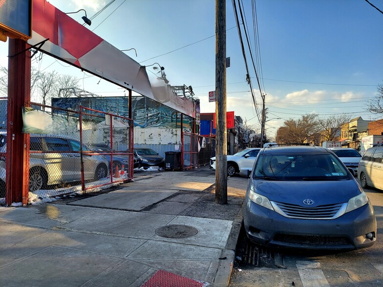 More Photos Of 1068 60th St, Brooklyn Apartments For Lease