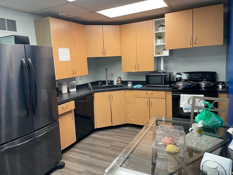More Photos Of 5645 N Green Bay Ave, Milwaukee Office For Sale