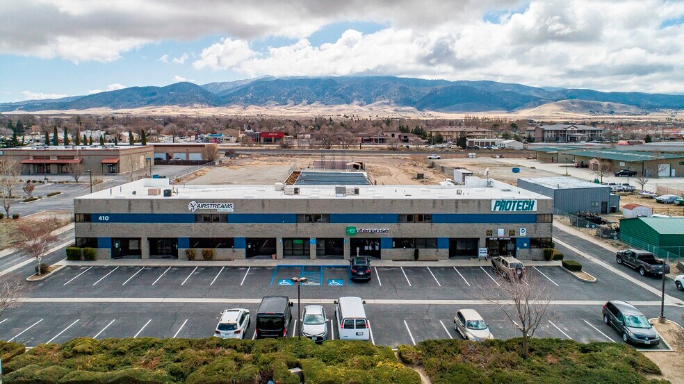 More Photos Of 410 W J St, Tehachapi Light Manufacturing For Sale