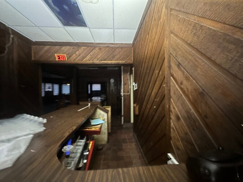 More Photos Of 3145 N Watkins St, Memphis General Retail For Sale