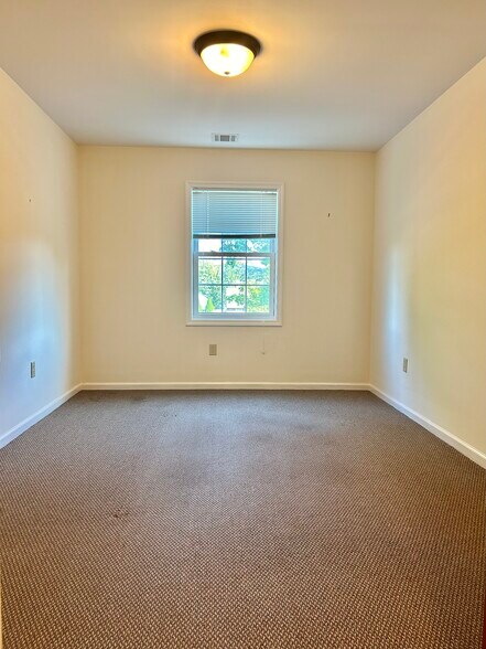 More Photos Of 85 Hopper Ave, Waldwick Medical For Sale