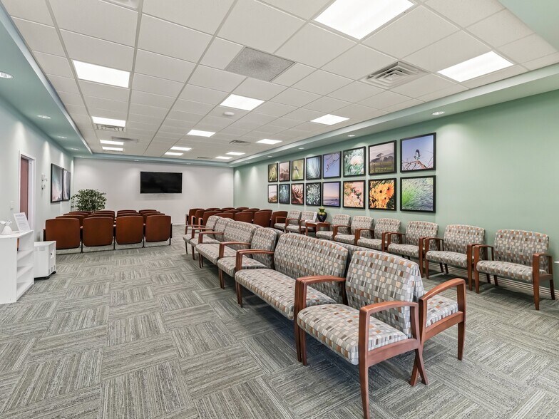 More Photos Of 4636 Bellwether Ln, Oxford Medical For Lease