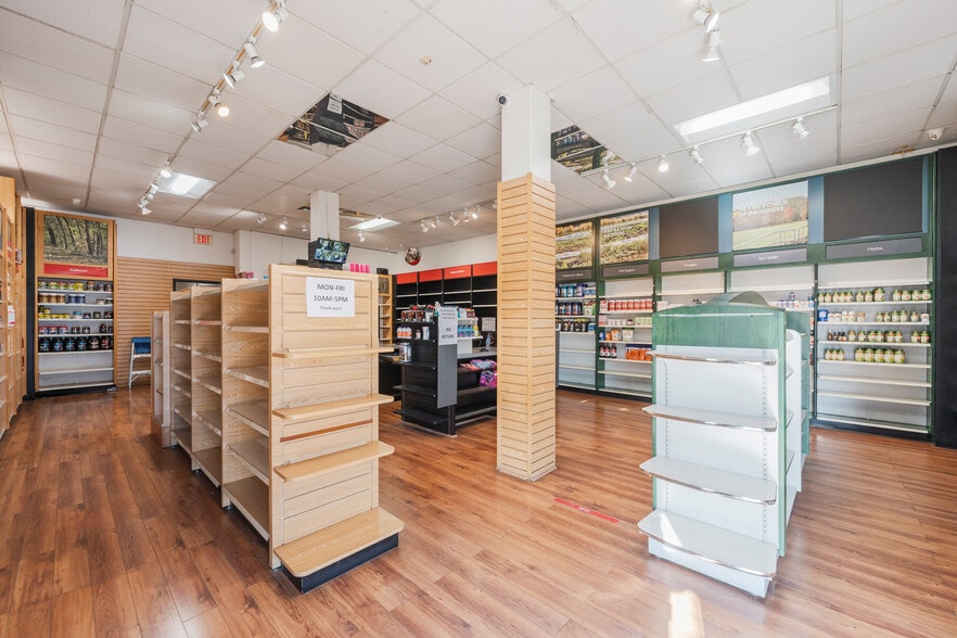 More Photos Of 159-165 S Western Ave, Los Angeles Loft Creative Space For Lease