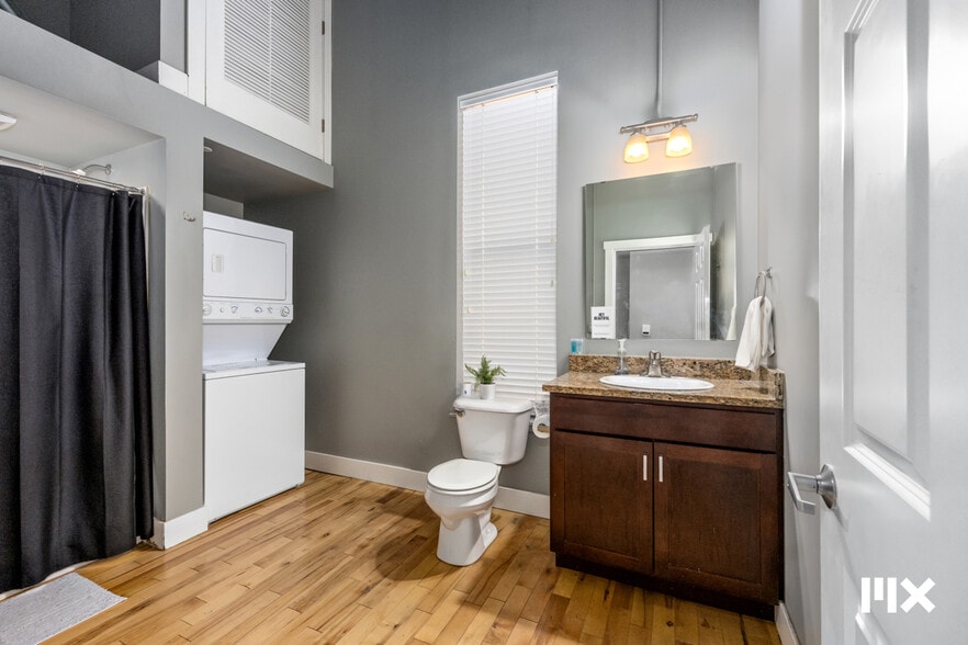 More Photos Of 139 Pearl St NW, Grand Rapids Multifamily For Sale