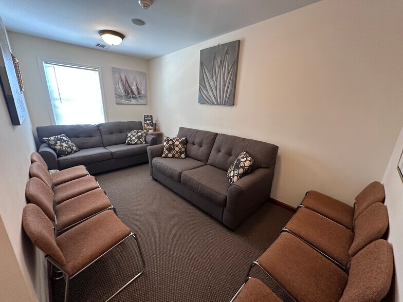 More Photos Of 85 Hopper Ave, Waldwick Medical For Lease