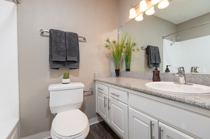 More Photos Of 516 S Indian Hill Blvd, Claremont Apartments For Sale