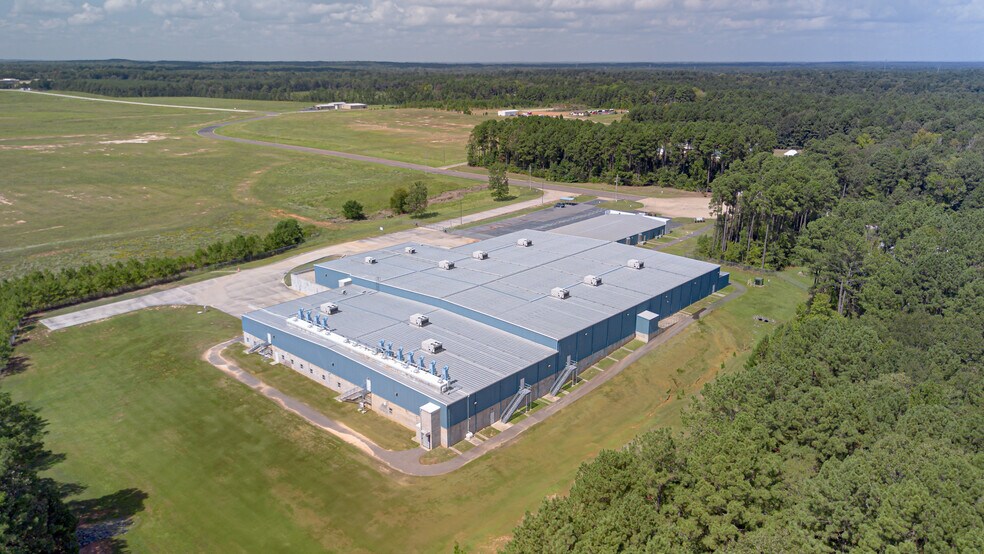 More Photos Of 7300 Regency Rd, Marshall Warehouse For Sale