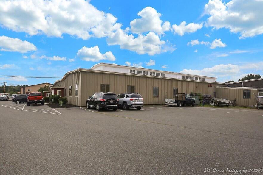 More Photos Of 17-19 Hayward St, Ipswich Manufacturing For Lease