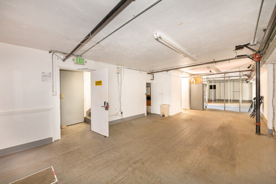 More Photos Of 197 E Jefferson Blvd, Los Angeles Warehouse For Sale