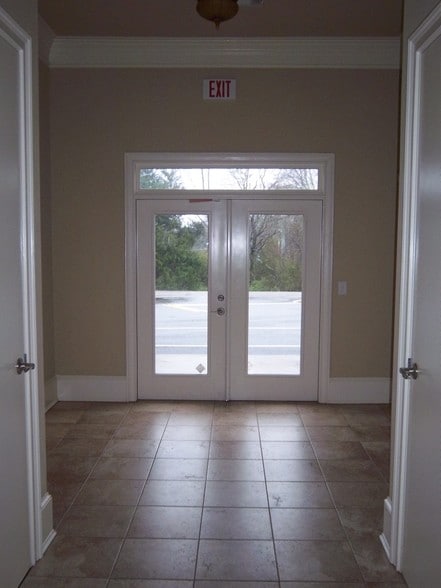 More Photos Of 1463-1467 Highway 124, Auburn Office For Lease