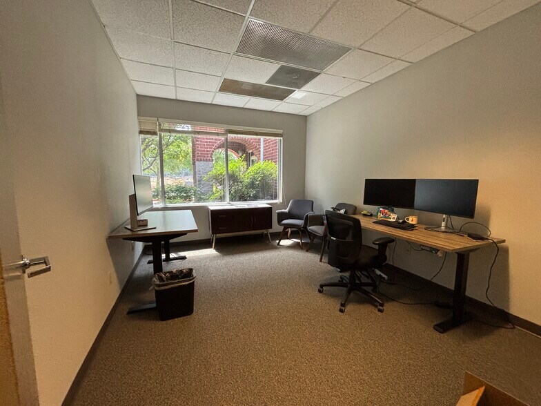 More Photos Of 3200 Long Prairie Rd, Flower Mound Office Residential For Lease