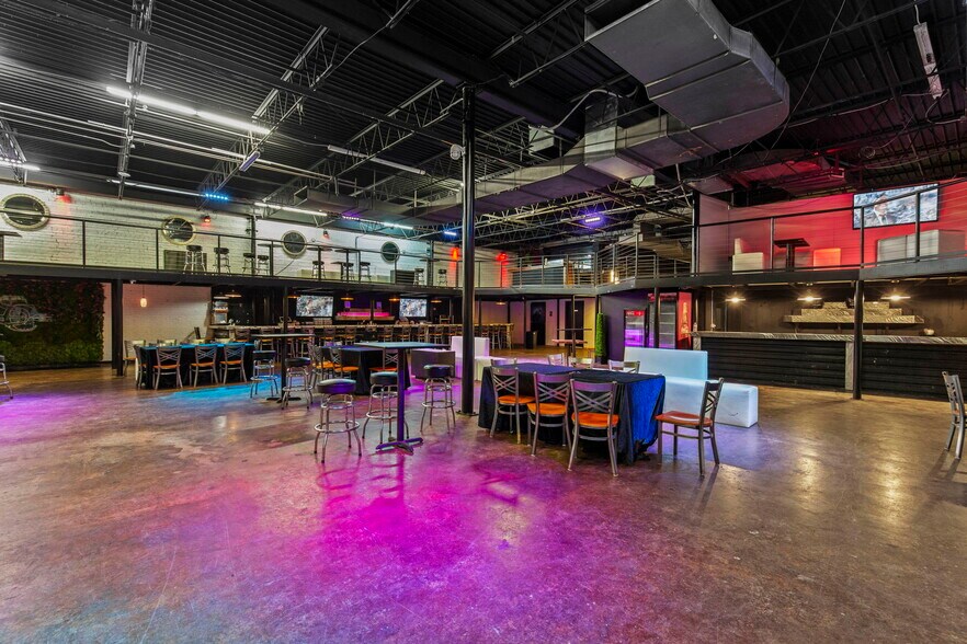 More Photos Of 110 E South St, Jackson Bar For Sale