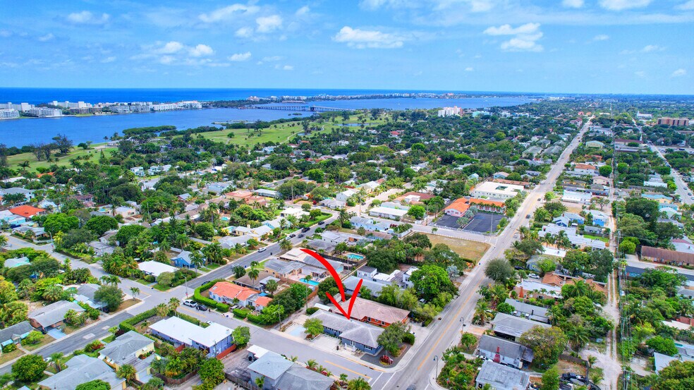 More Photos Of 830 N Federal Hwy, Lake Worth Office For Lease