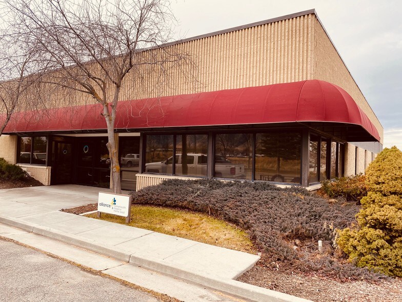 Primary Photo Of 925 W 200 St N, Logan Warehouse For Lease