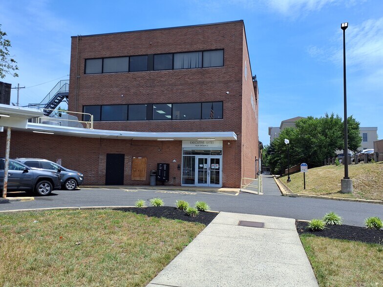 Primary Photo Of 40 Main St, Toms River Medical For Lease