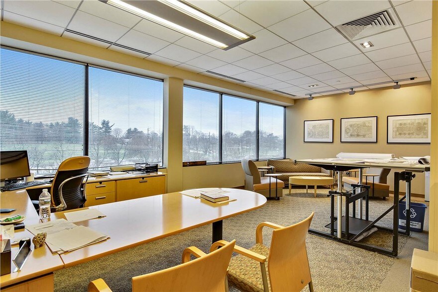 More Photos Of 804 W Diamond Ave, Gaithersburg Unknown For Lease