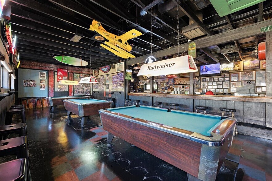 More Photos Of 7 Center st, Folly Beach General Retail For Sale