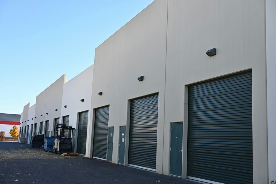 More Photos Of 2758 Danley Ct, Paso Robles Warehouse For Lease