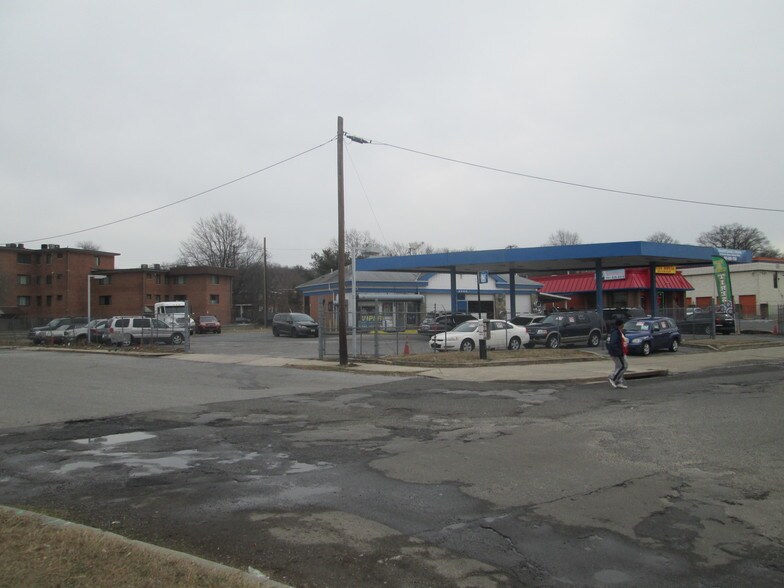 More Photos Of 4900 Indian Head Hwy, Oxon Hill General Retail For Sale