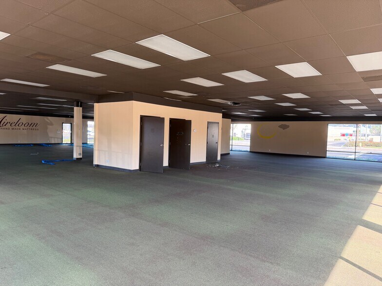 More Photos Of 180 Imperial Hwy, Fullerton Freestanding For Lease