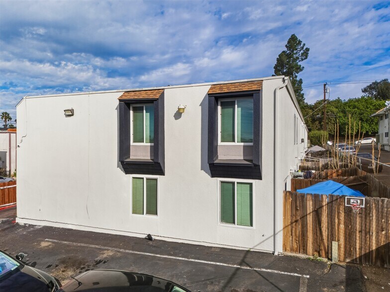 More Photos Of 7125 Waite Dr, La Mesa Apartments For Sale