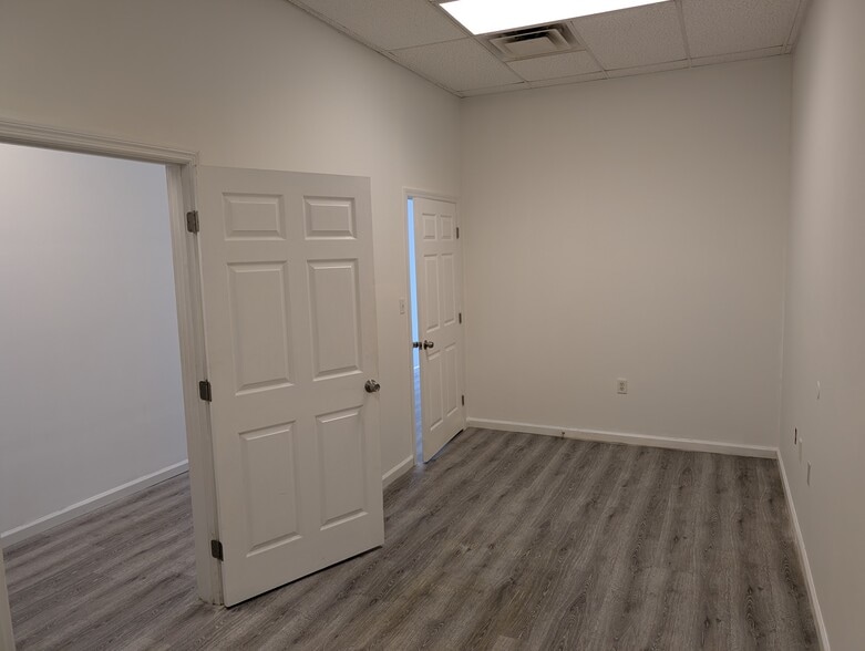 More Photos Of 3971 Inner Perimeter Rd, Valdosta Freestanding For Sale