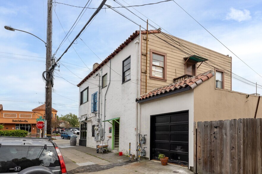 More Photos Of 4935 Shattuck Ave, Oakland Freestanding For Sale