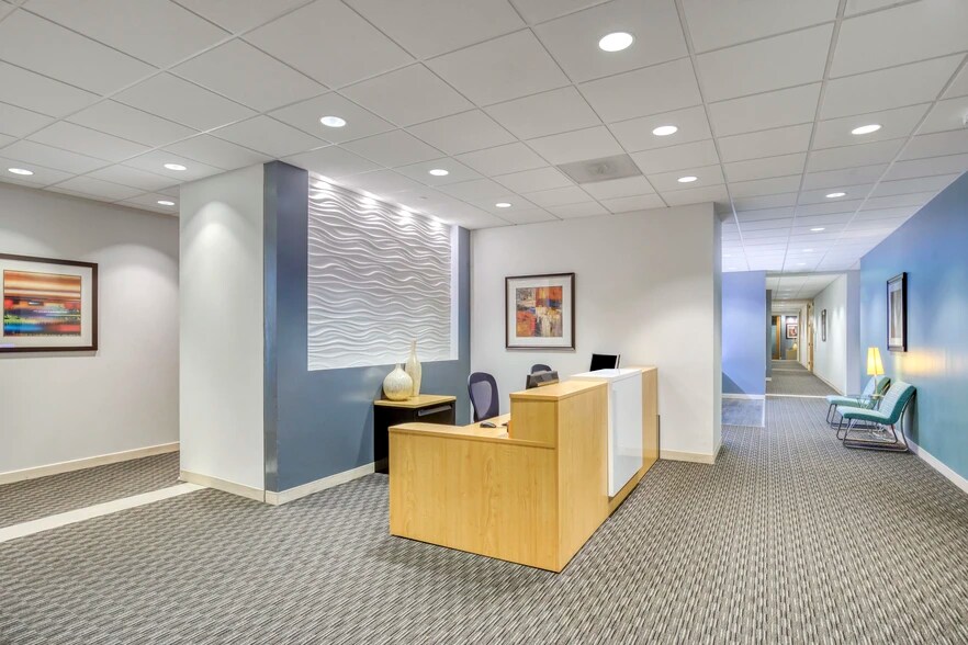 More Photos Of 3455 Peachtree Rd NE, Atlanta Office For Lease