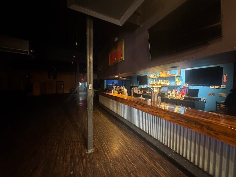 More Photos Of 1901 S Division Ave, Grand Rapids Restaurant For Sale