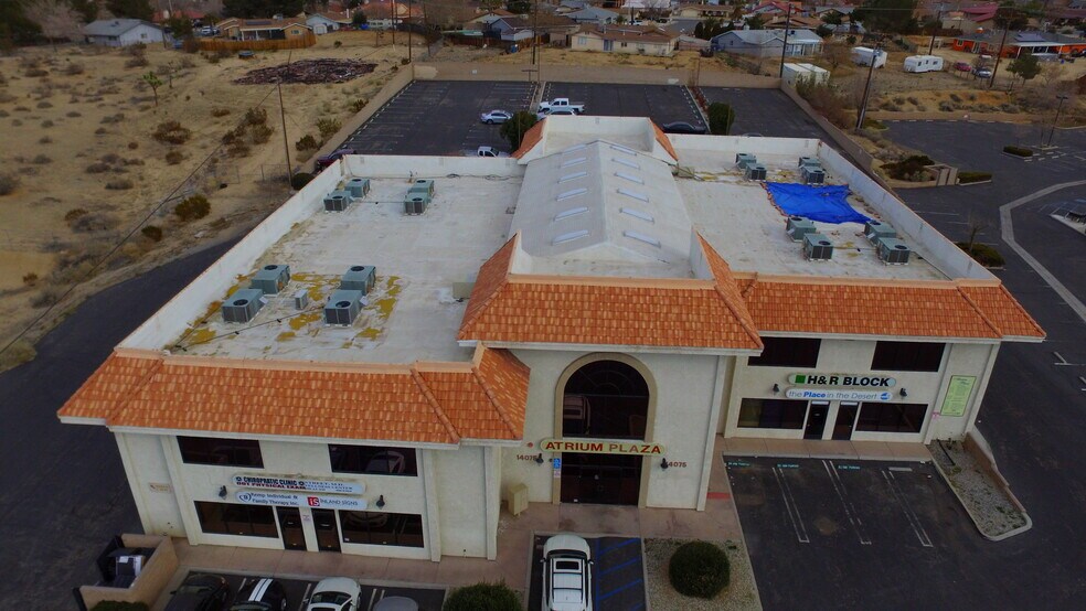 More Photos Of 14075 Hesperia Rd, Victorville Office For Sale