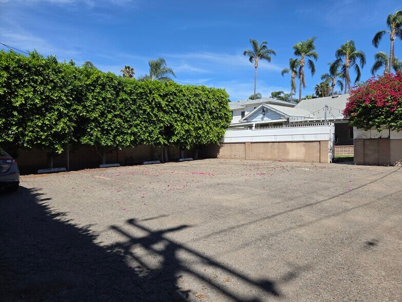 More Photos Of 1810 N Broadway, Santa Ana Medical For Sale