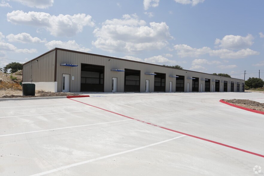 More Photos Of 22108 Hwy 71 W, Spicewood Light Manufacturing For Lease