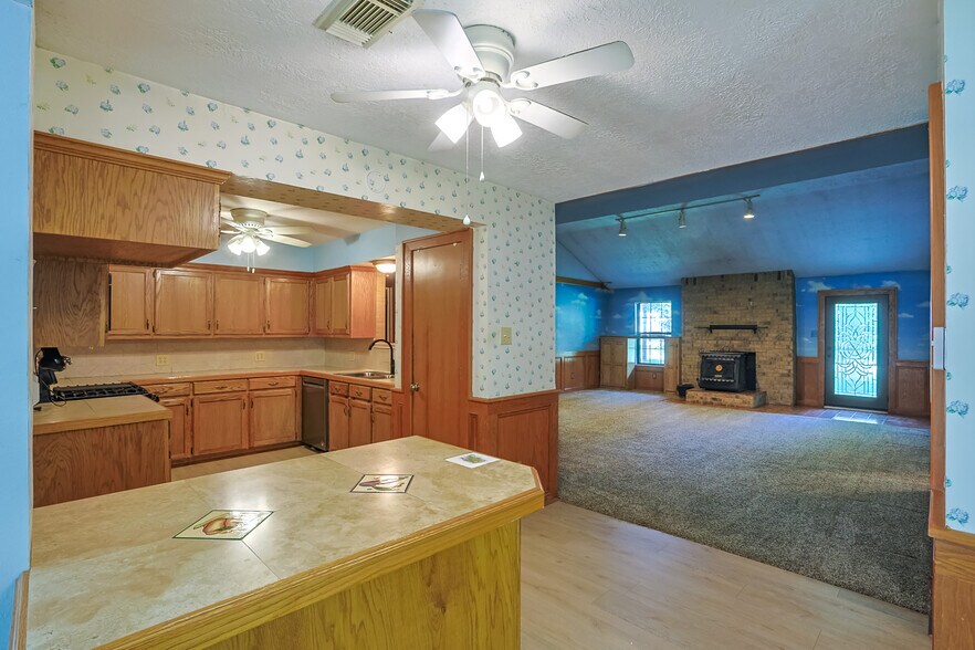 More Photos Of 211 Brantley Ln, Magnolia Apartments For Sale